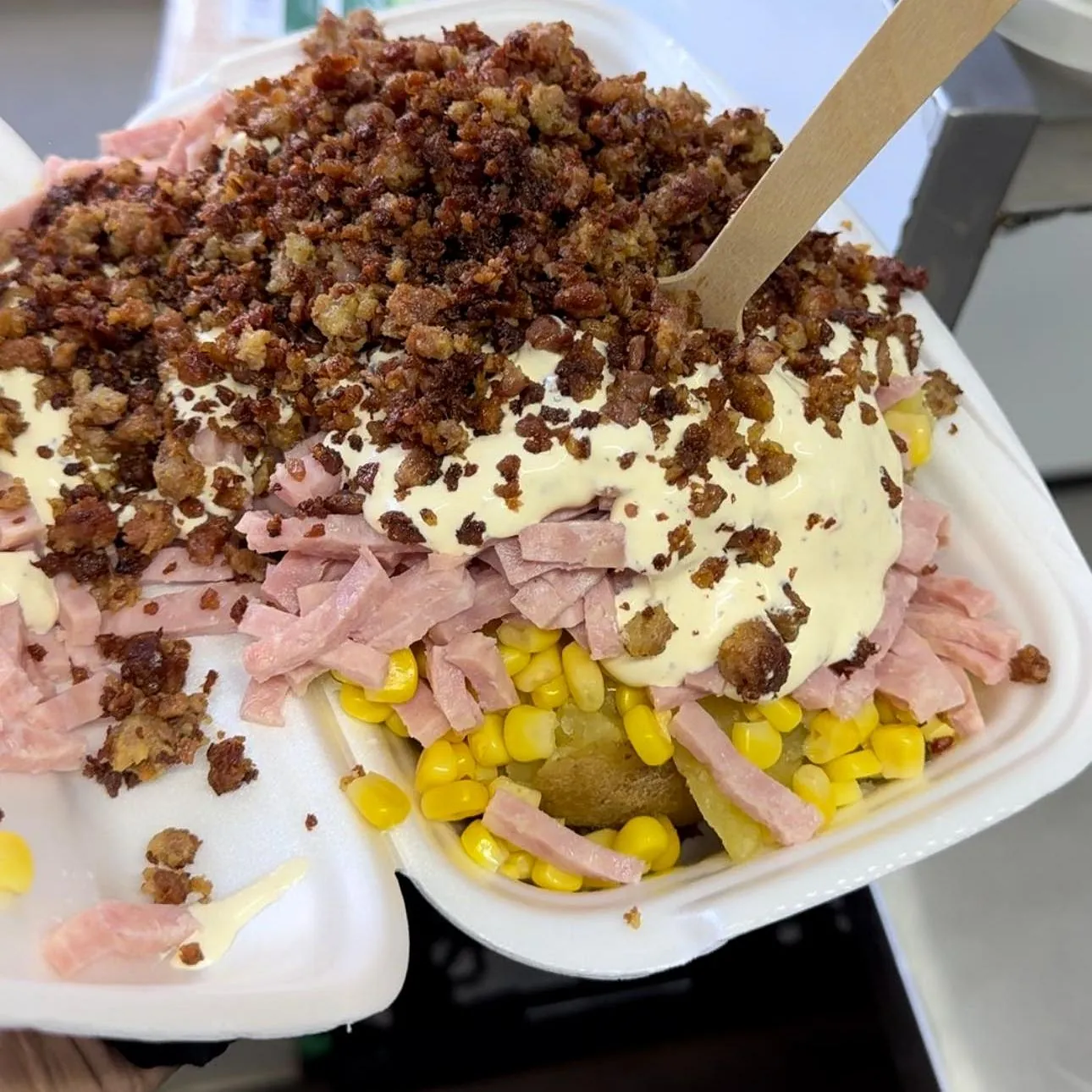 Bakt potet med masse topping